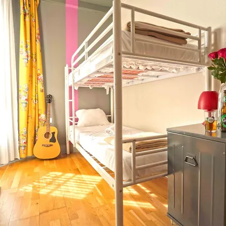 Vandrerhjem Arty Porte De Versailles By River