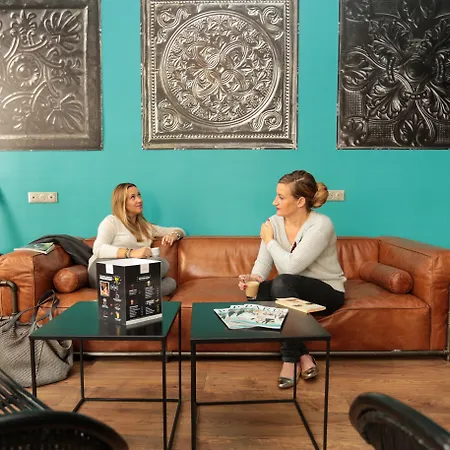 Arty Porte De Versailles By River * Paris