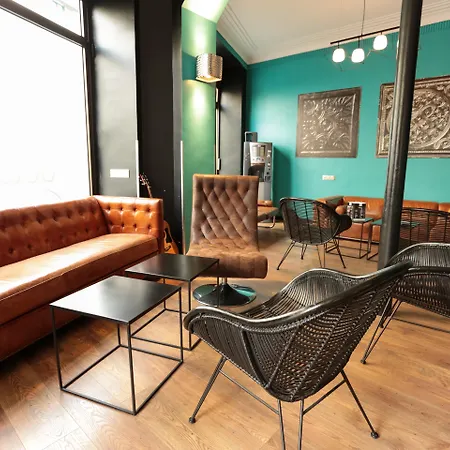 Arty Porte De Versailles By River