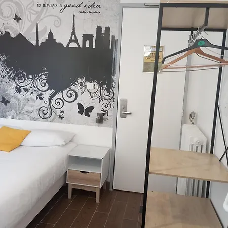 Arty Porte De Versailles By River Vandrerhjem