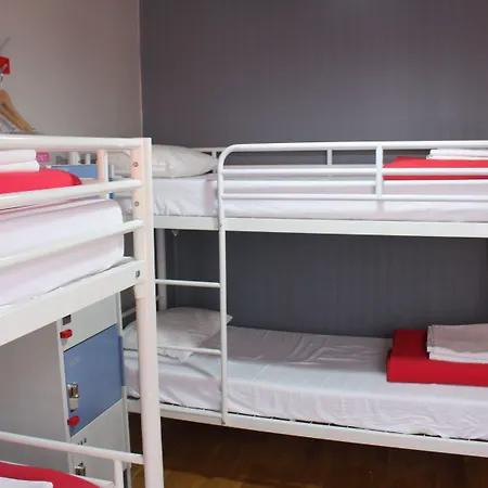 Vandrerhjem Arty Porte De Versailles By River