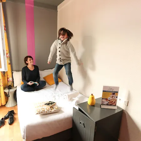 Vandrerhjem Arty Porte De Versailles By River Paris