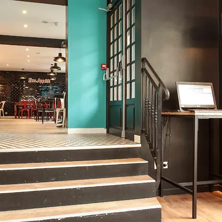 Arty Porte De Versailles By River