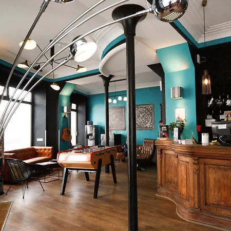 Arty Porte De Versailles By River Vandrerhjem *