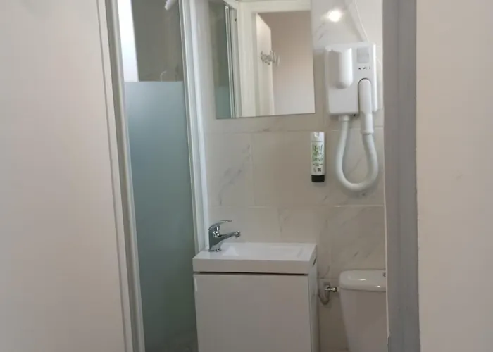 Vandrarhem Arty Porte De Versailles By River *