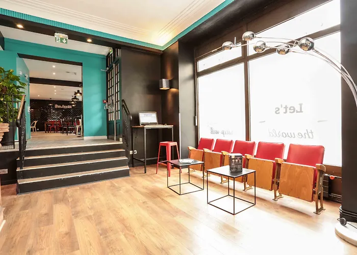 Vandrarhem Arty Porte De Versailles By River *