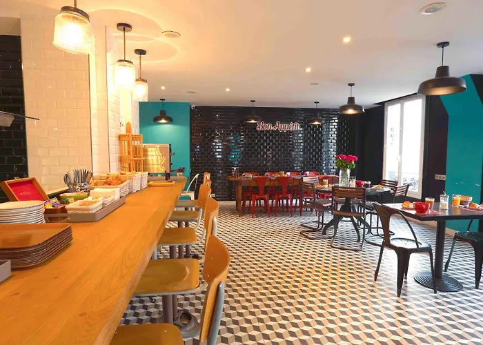 Vandrarhem Arty Porte De Versailles By River