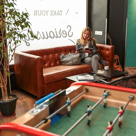 Arty Porte De Versailles By River Hostel Paryż