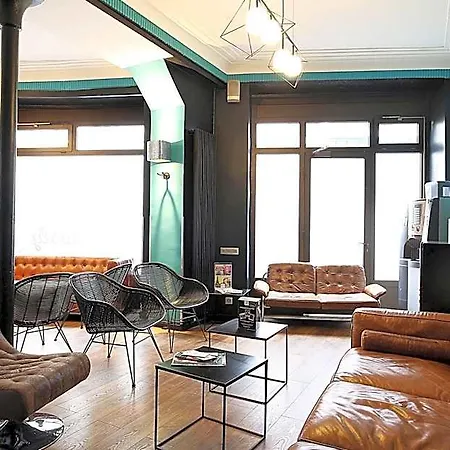 Hostel Arty Porte De Versailles By River *