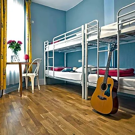 Hostal Arty Porte De Versailles By River *