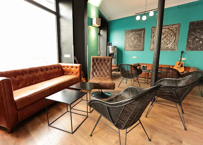 Arty Porte De Versailles By River