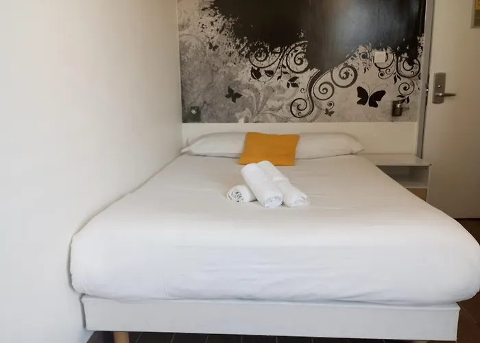 호스텔 Arty Porte De Versailles By River *