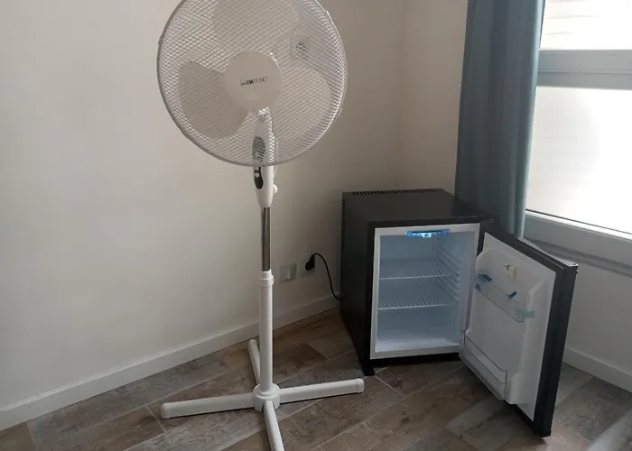 Arty Porte De Versailles By River Хостел *