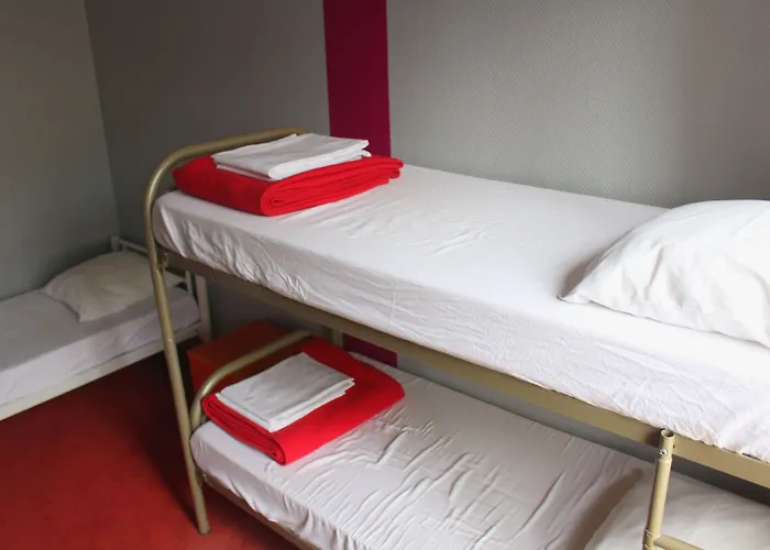 Arty Porte De Versailles By River