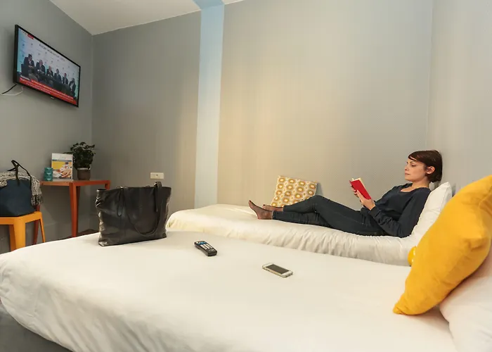 Arty Porte De Versailles By River Hostel Paryż