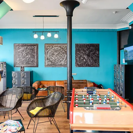 Arty Porte De Versailles By River *