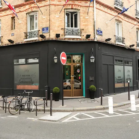 Auberge de jeunesse Arty Porte De Versailles By River