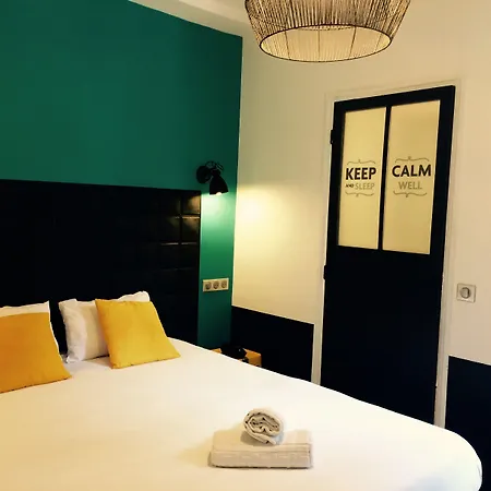 Arty Porte De Versailles By River Hostel Paris