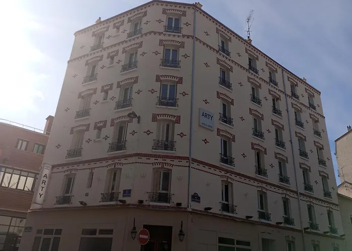 Arty Porte De Versailles By River بيت شباب باريس